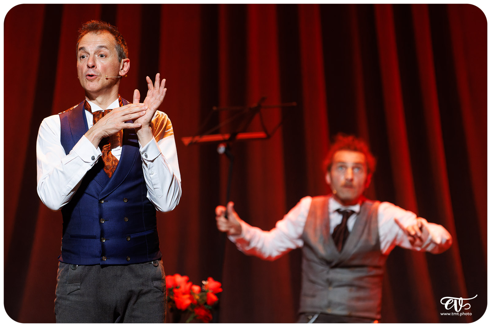 LA CLAQUE (FRED RADIX)